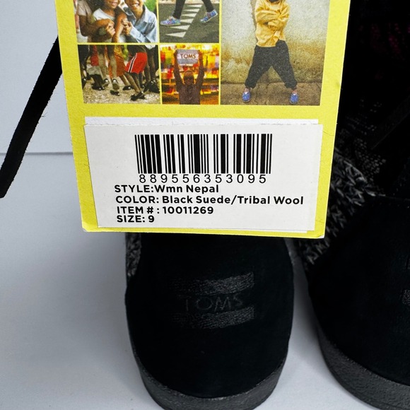 NWT TOMS Wmn Sz 9 Nepal Black Suede Tribal Aztec‎ Wool Boots Winter Vacation - Picture 6 of 9